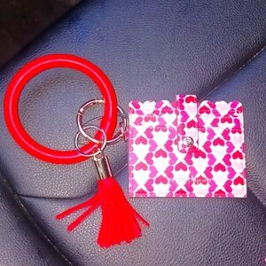 💝NWOT Nanette Lepore Valentines day wristlet/ card holder w/ Keychain.